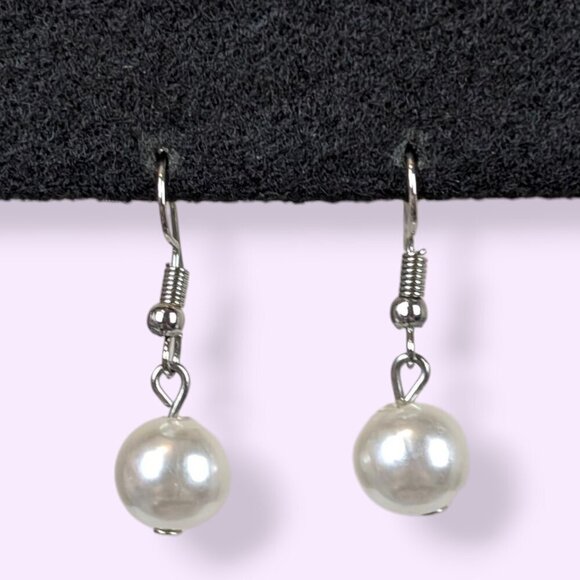 Jewelry - (2/$20) Dangling Faux Pearl Earrings